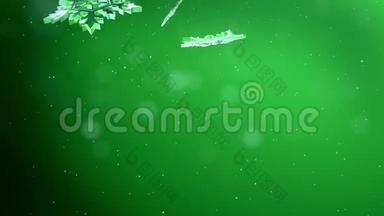 美丽的3d雪花在绿色<strong>背景</strong>下在空中飞舞。 用作圣诞节、<strong>新年贺卡</strong>或冬季环境的动画